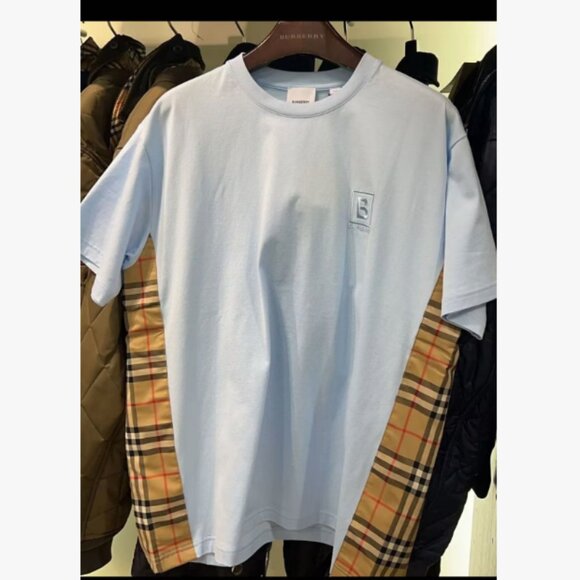 NWT Authentic BURBERRY Item O-neck Short-sleeved T-shirt In BABYBLUE - Picture 1 of 2